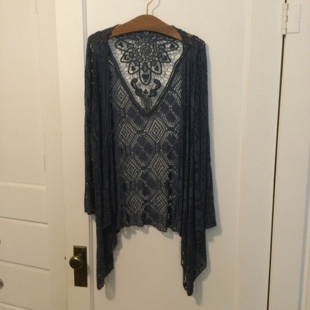 Woman Elegant Blue Lace Cardigan